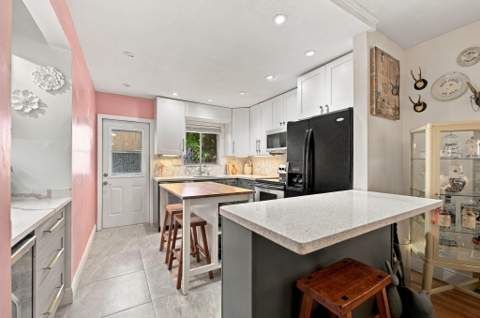1125 NW 30th Court #9, Wilton Manors FL - photo 14 of 31