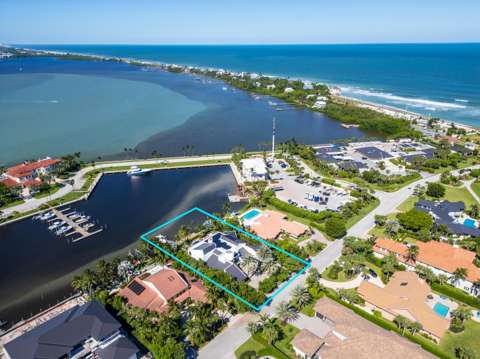 6879 SE South Marina Way, waterfront for sale in Hutchinson Island