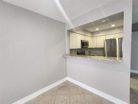 501 SE 8th Street, Deerfield Beach FL - photo 6 of 16