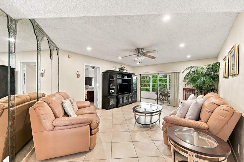 2 bedroom Condominium at 4000 NW 44th Avenue #208, Sapphire Condo, Lauderdale Lakes — photo 4