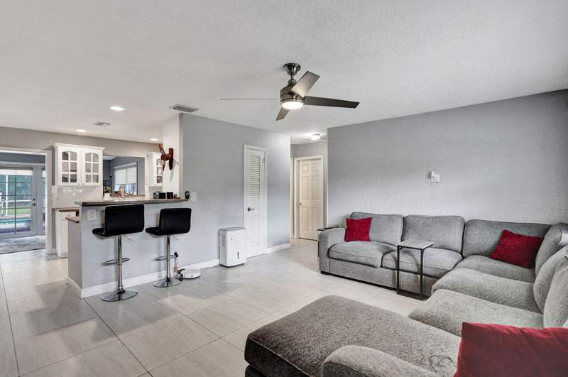 3 bedroom Single Family Residence at 2359 Holly Lane, Holly Lane Park, Palm Beach Gardens — photo 3