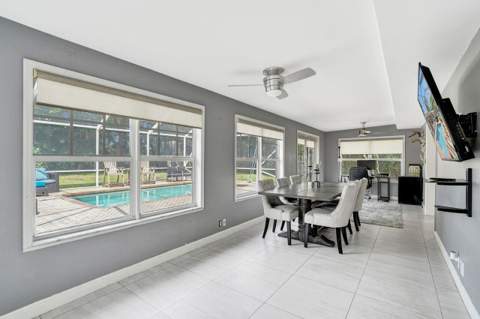 2359 Holly Lane, Palm Beach Gardens FL - photo 9 of 28