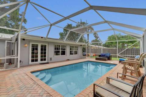 2359 Holly Lane, Palm Beach Gardens FL - photo 10 of 28