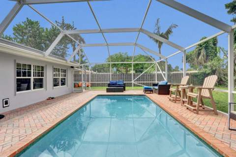 2359 Holly Lane, Palm Beach Gardens FL - photo 18 of 28