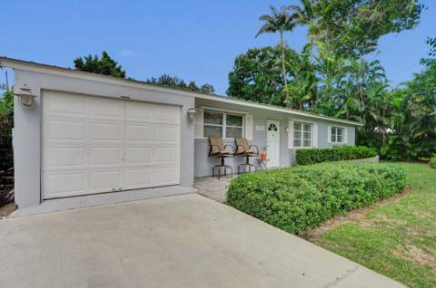 2359 Holly Lane, Palm Beach Gardens FL - photo 24 of 28