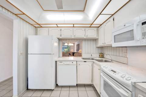1501 S Ocean Boulevard #306, Lauderdale-By-The-Sea FL - photo 9 of 36