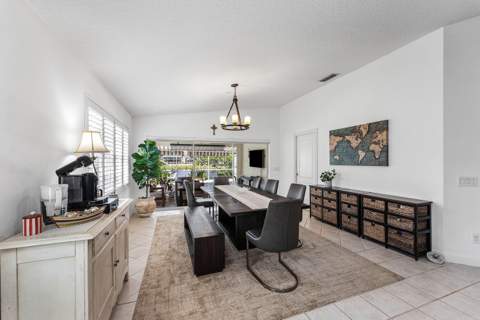 2689 Livingston Lane, West Palm Beach FL - photo 14 of 57