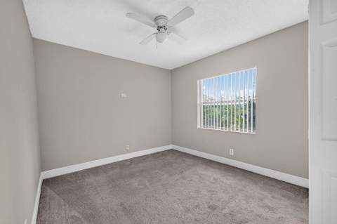 4718 Blue Pine Circle, Greenacres FL - photo 23 of 41