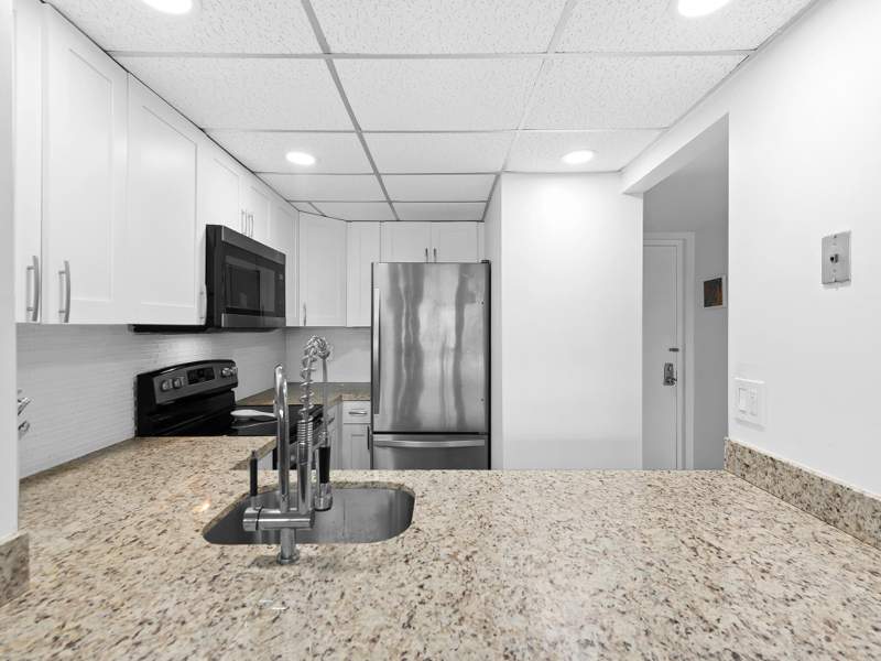 1 bedroom Condominium at 900 River Reach Drive #406, River Reach Condominium I, Fort Lauderdale — photo 5