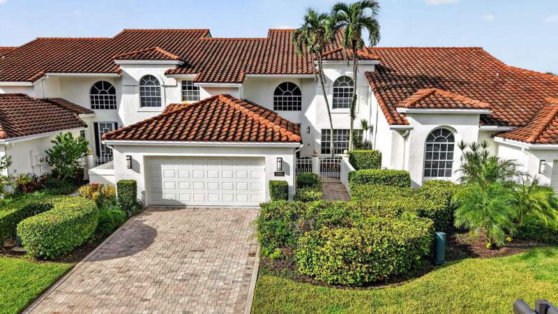 4 bedroom Townhouse at 5689 NW 24th Terrace, Cloister, Boca Raton — photo 2