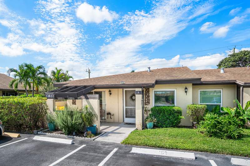 2 bedroom Villa at 13837 Via Aurora #A, Palm Greens At Villa Del Ray Condo II, Delray Beach — photo 3