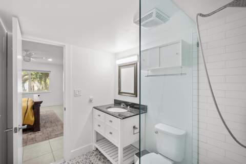 119 NE 19th Court #G216, Wilton Manors FL - photo 10 of 34