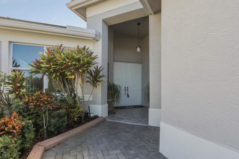3 bedroom Single Family Residence at 11917 SW Seahorse Springs Terrace, Riverland Parcel C - Plat Three, Port St. Lucie — photo 2