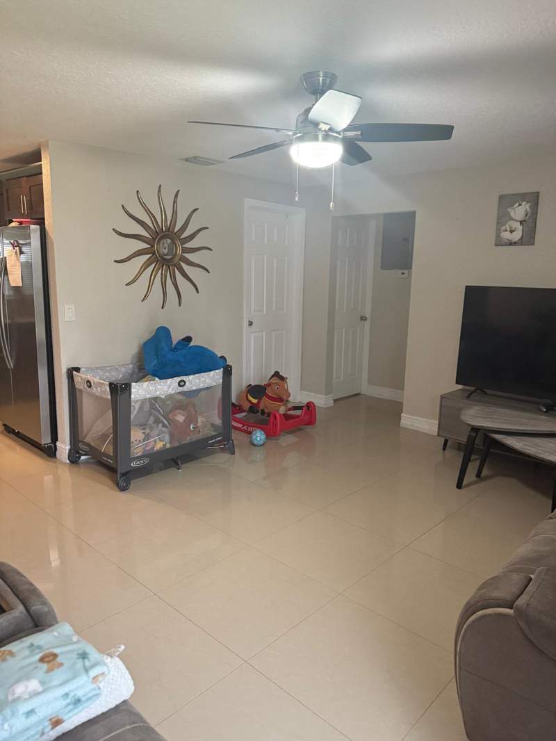 3 bedroom Single Family Residence at 4048 Dale Road, Military Hill, Palm Springs — photo 4