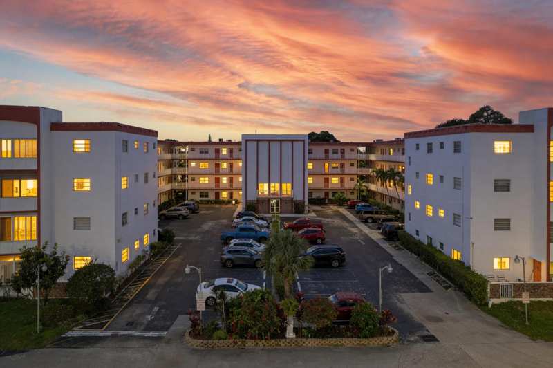 2 bedroom Condominium at 4000 NW 44th Avenue #208, Sapphire Condo, Lauderdale Lakes — photo 1