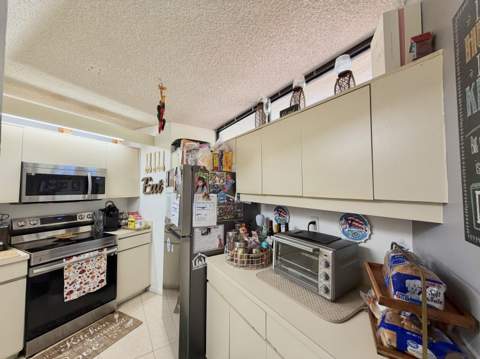 3838 Victoria Drive, West Palm Beach FL - photo 14 of 22