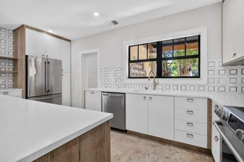 106 SE 7th Avenue #1, Delray Beach FL - photo 24 of 110