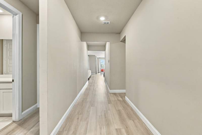 4 bedroom Single Family Residence at 8915 Dahlia Circle, Azalea, Port St. Lucie — photo 4