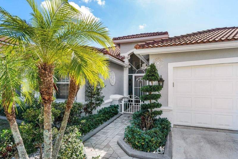 4 bedroom Single Family Residence at 5696 Muirfield Village Circle, Winston Trails Par 14, Lake Worth — photo 4