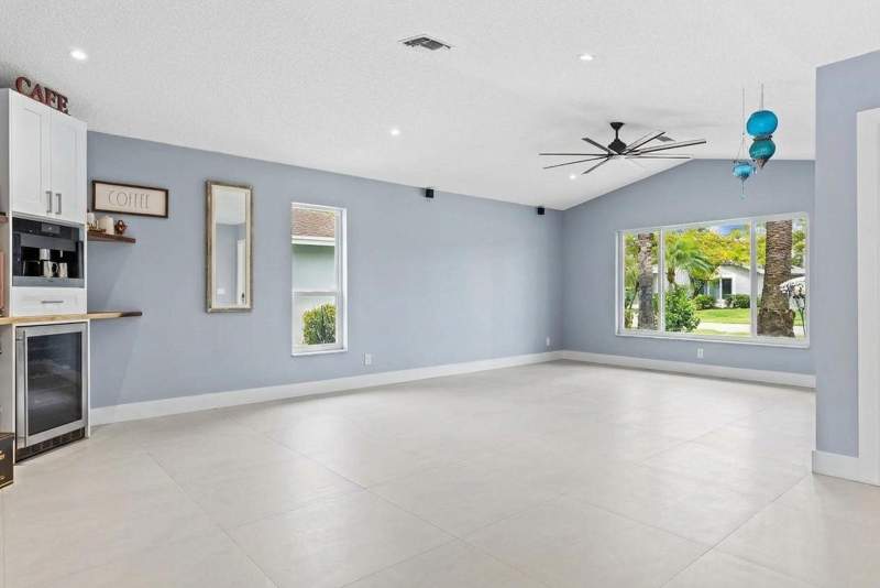 4 bedroom Single Family Residence at 10110 SW 16th Place, Nob Hill Village, Davie — photo 4