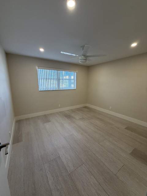120 Lehane Terrace #105, North Palm Beach FL - photo 10 of 21