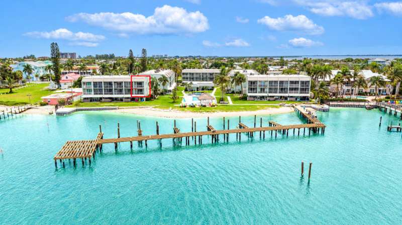 2 bedroom Condominium at 1300 Seaway Drive #4, La Entrada Del Mar Condominium, Fort Pierce — photo 1