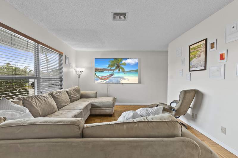 3 bedroom Single Family Residence at 3917 Coelebs Avenue, West Boynton 1, Boynton Beach — photo 3