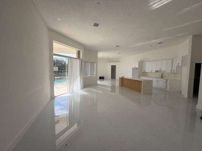 5 bedroom Single Family Residence at 1260 Ginger Circle, Sector 6 East, Weston — photo 2