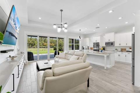 15606 Goldfinch Circle, Westlake FL - photo 8 of 47