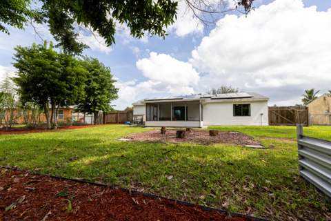 1372 SE Roanoke Street, Port St. Lucie FL - photo 6 of 27