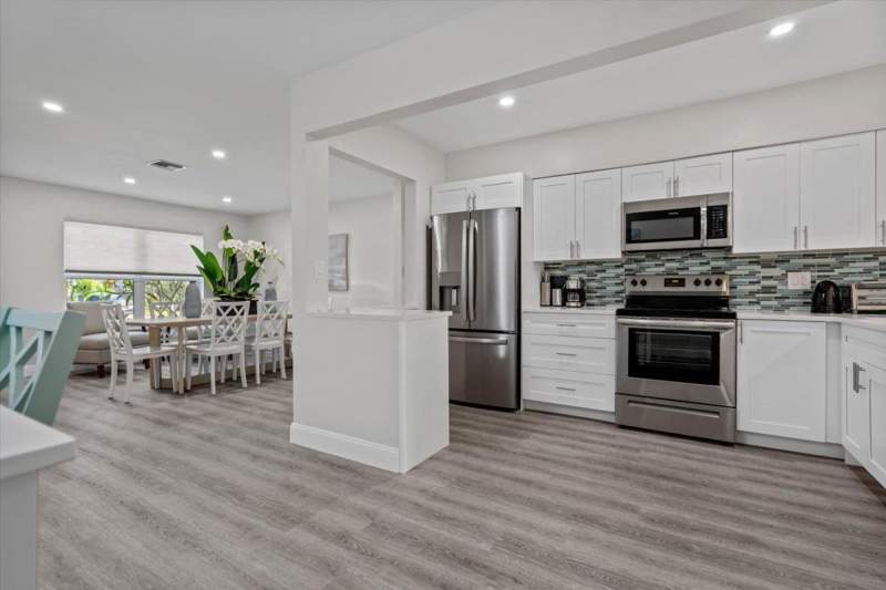 3 bedroom Single Family Residence at 3721 NE 16th Terrace, Cherry Creek Estates 57-8, Oakland Park — photo 5