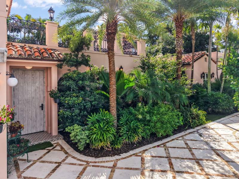 4 bedroom Single Family Residence at 130 Cardinal Avenue, Floresta, Boca Raton — photo 2
