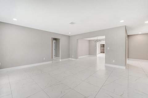 461 SE 3rd Avenue, Pompano Beach FL - photo 6 of 39
