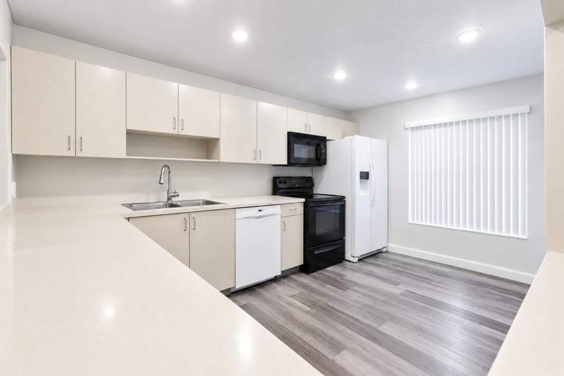 3 bedroom Townhouse at 9240 NW 14th Street, Westview Condominium No Four, Pembroke Pines — photo 5