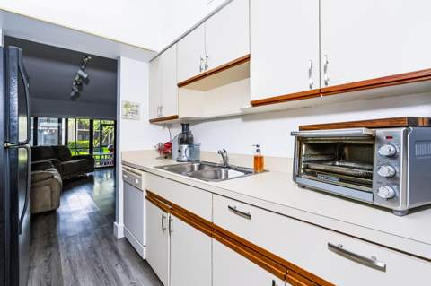 9505 NW 2nd Place, Coral Springs FL - photo 10 of 29
