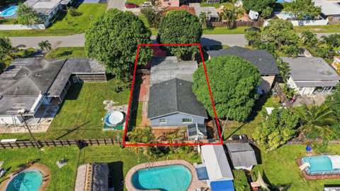 6824 SW 5Th Street, 4-bedroom for sale in Pembroke Pines