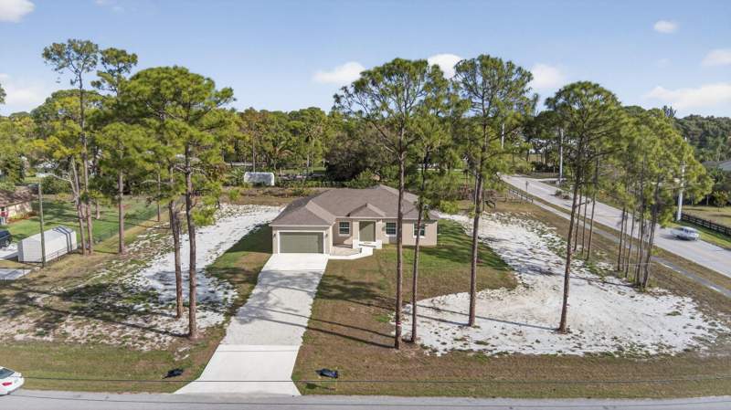 4 bedroom Single Family Residence at 14043 87th Street, Loxahatchee, Loxahatchee — photo 3
