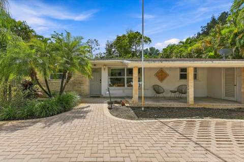 5660 Lee Drive, West Palm Beach FL - photo 6 of 42