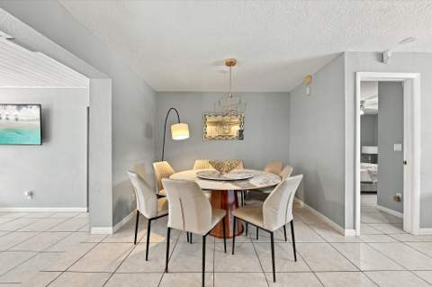 5660 Lee Drive, West Palm Beach FL - photo 15 of 42