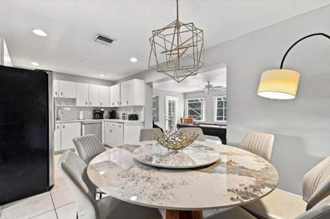 5660 Lee Drive, West Palm Beach FL - photo 16 of 42