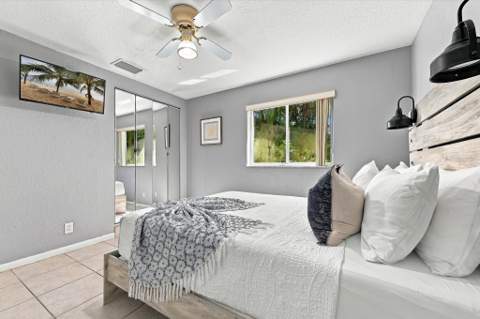 5660 Lee Drive, West Palm Beach FL - photo 24 of 42