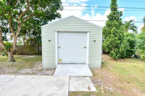 220 W Arbor Avenue, Port St. Lucie FL - photo 24 of 32