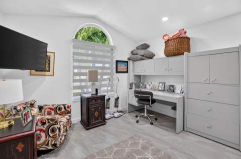 7640 Glendevon Lane, Delray Beach FL - photo 24 of 79