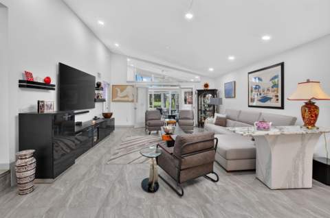7640 Glendevon Lane, Delray Beach FL - photo 13 of 79