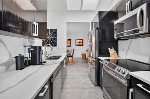 7640 Glendevon Lane, Delray Beach FL - photo 8 of 79