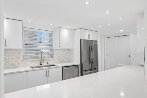 711 N Birch Road #204, Fort Lauderdale FL - photo 8 of 34