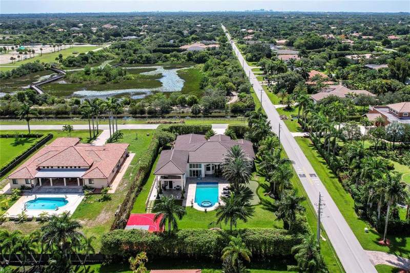 4 bedroom Single Family Residence at 1203 NW 121st Avenue, Plantation Acres, Plantation — photo 5