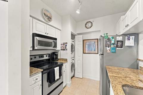 1307 Tuscany Way, Boynton Beach FL - photo 9 of 39