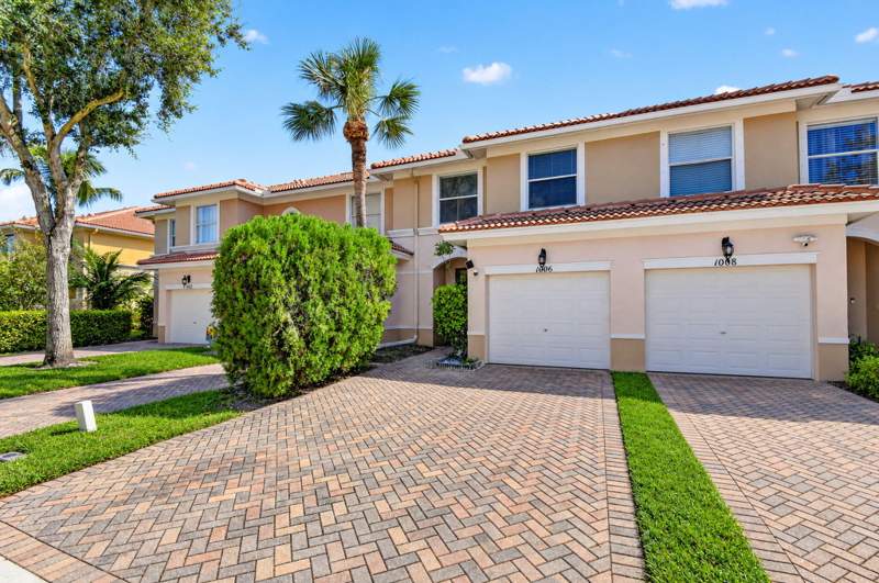 3 bedroom Townhouse at 1006 Seminole Palms Drive, Seminole Palms, Greenacres — photo 2