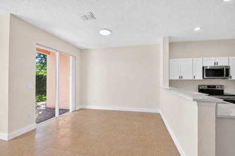 1006 Seminole Palms Drive, Greenacres FL - photo 17 of 41